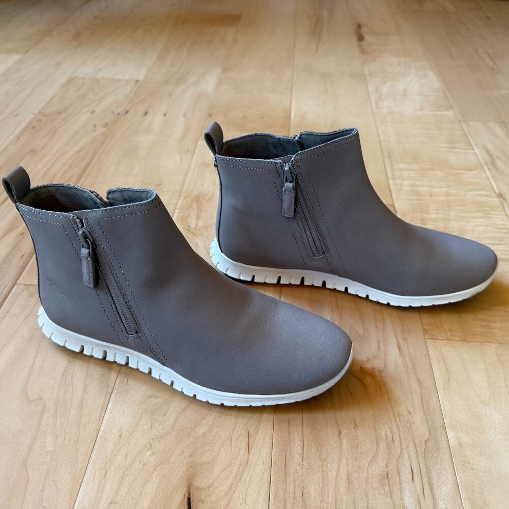 Cole Haan ZerøGrand Waterproof Nubuck Zip Ankle Boots Womens 8B Ironstone Gray